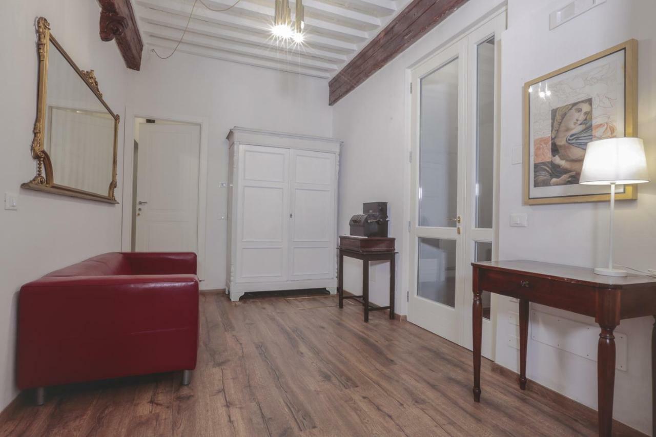 San Pierino Charming Rooms Lucca Luaran gambar